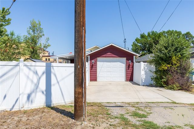814 S 28th Street, Billings, MT 59101