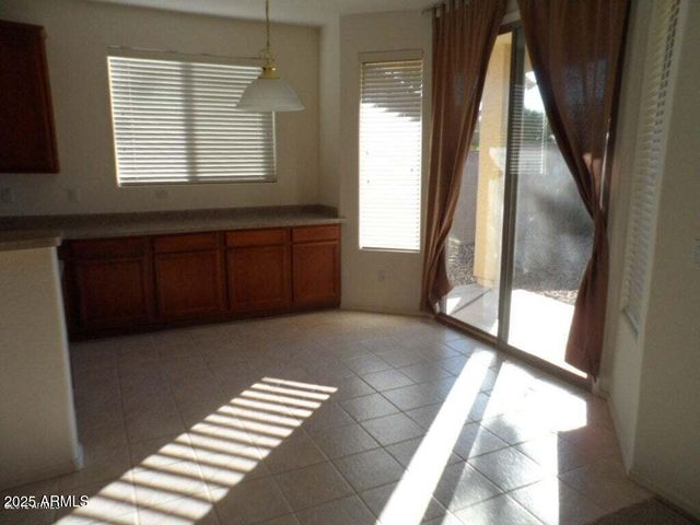 10425 W WINDSOR Avenue, Avondale, AZ 85392