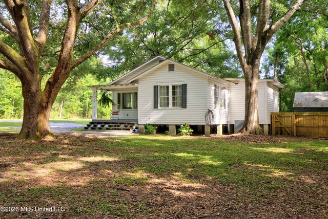 15264 Hudson Krohn Road, Biloxi, MS 39532