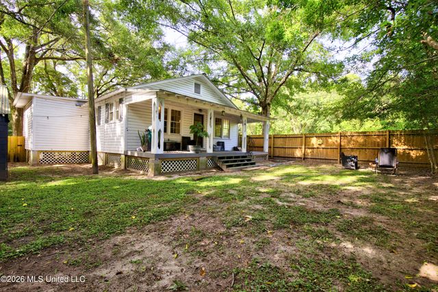 15264 Hudson Krohn Road, Biloxi, MS 39532