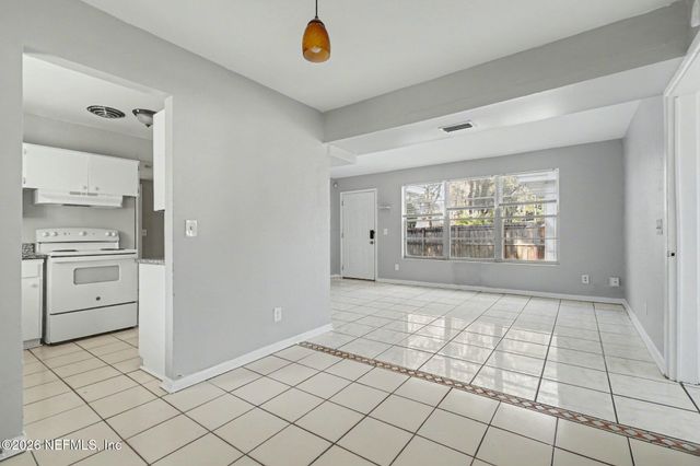 4852 HATTERAS Road, Jacksonville, FL 32208