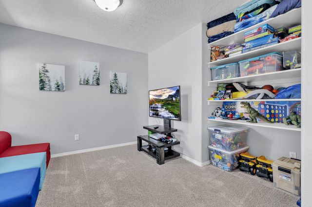 3000 Desert Sage Avenue SW, Los Lunas, NM 87031