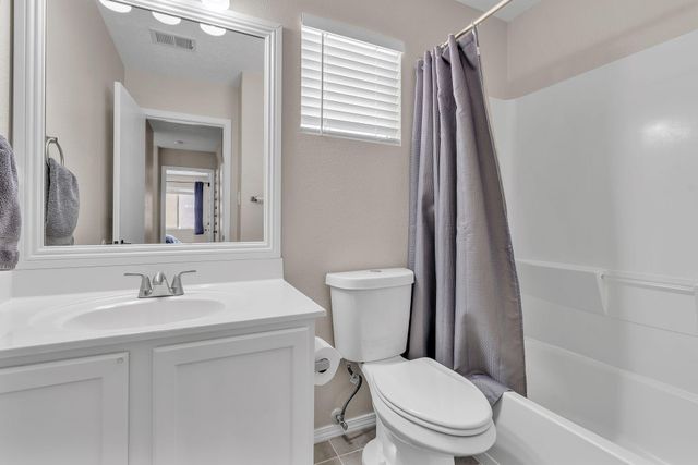 3000 Desert Sage Avenue SW, Los Lunas, NM 87031