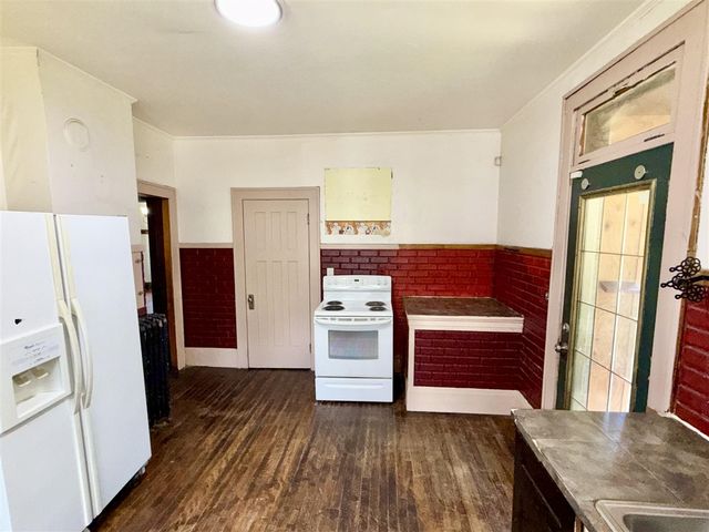 1607 6th Street, Muskegon, MI 49441