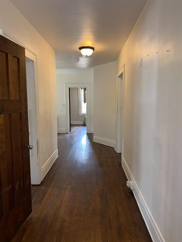 1607 6th Street, Muskegon, MI 49441