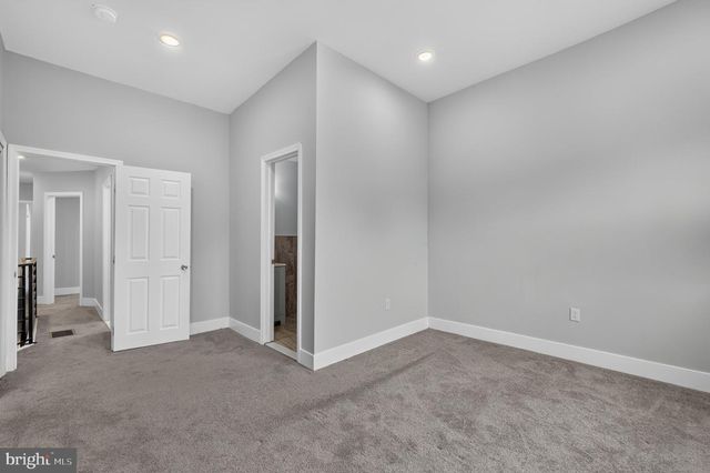7311 N 21ST ST, Philadelphia, PA 19138