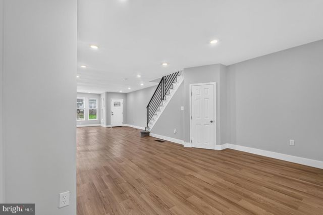 7311 N 21ST ST, Philadelphia, PA 19138