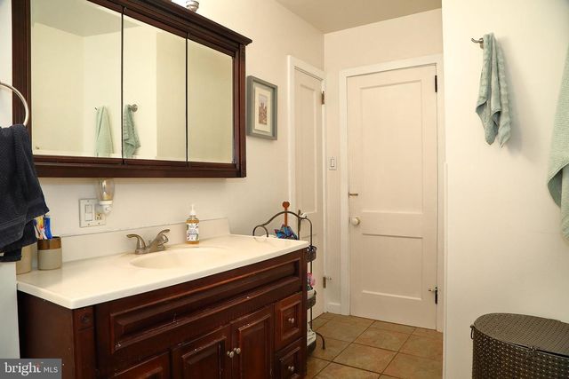 245 ELIZABETH ST, Landisville, PA 17538