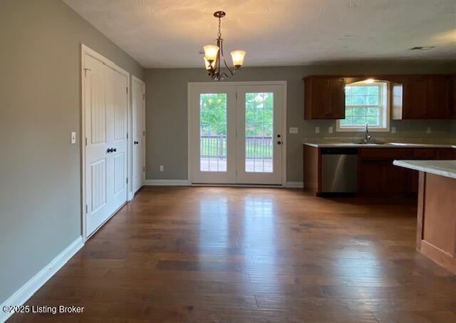 113 Nashville Dr, Coxs Creek, KY 40013