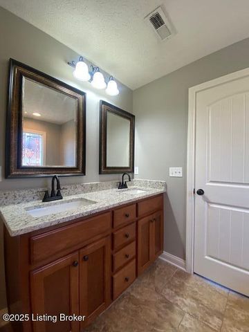 113 Nashville Dr, Coxs Creek, KY 40013