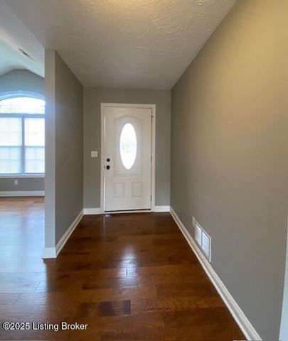 113 Nashville Dr, Coxs Creek, KY 40013