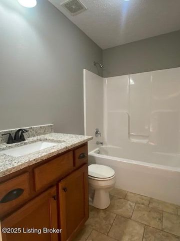 113 Nashville Dr, Coxs Creek, KY 40013