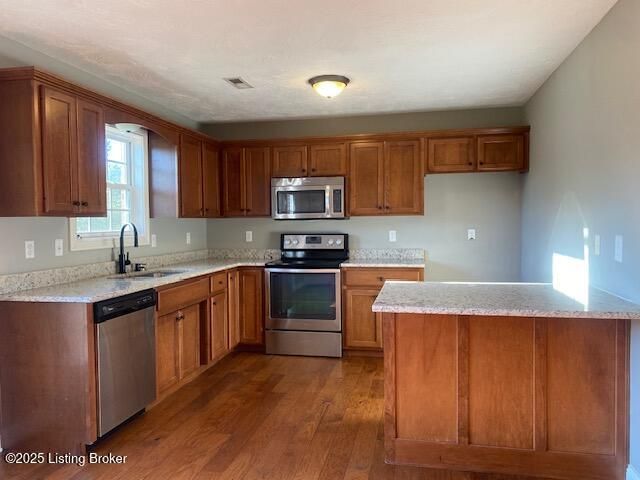 113 Nashville Dr, Coxs Creek, KY 40013