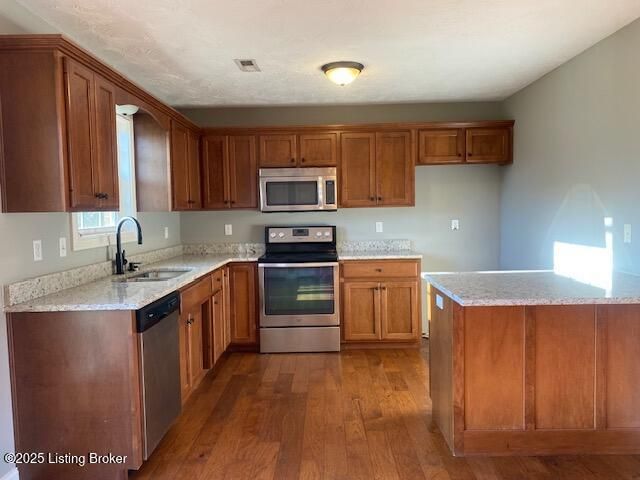 113 Nashville Dr, Coxs Creek, KY 40013