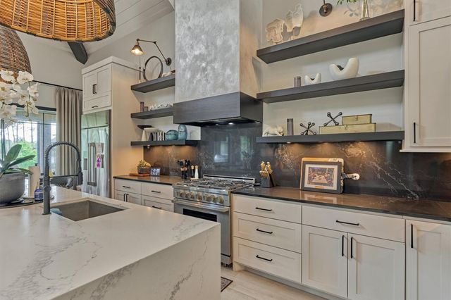 26151 Bluejack National Blvd 16, Montgomery, TX 77316