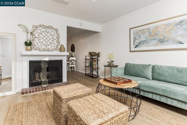 2730 Walnut Boulevard, Walnut Creek, CA 94506