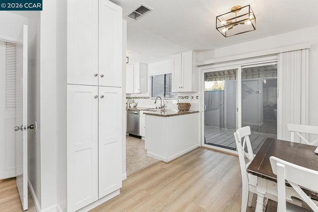 2730 Walnut Boulevard, Walnut Creek, CA 94506