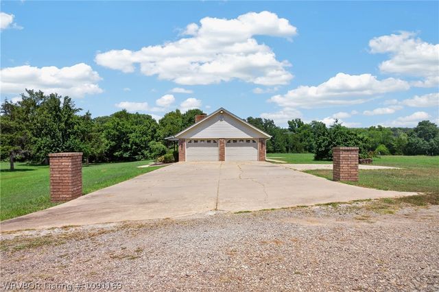 3306 Lafleur Road, Greenwood, AR 72936