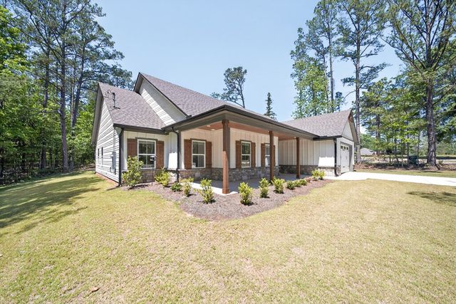 1781 Lee Road 0288, Smiths Station, AL 36877