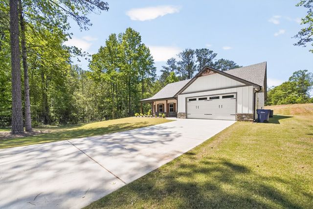 1781 Lee Road 0288, Smiths Station, AL 36877