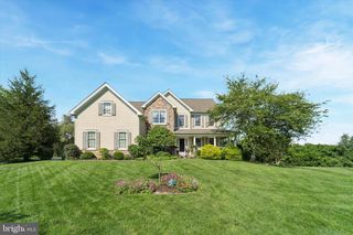 1666 ROYAL BERKSHIRE CIR, West Chester, PA 19380