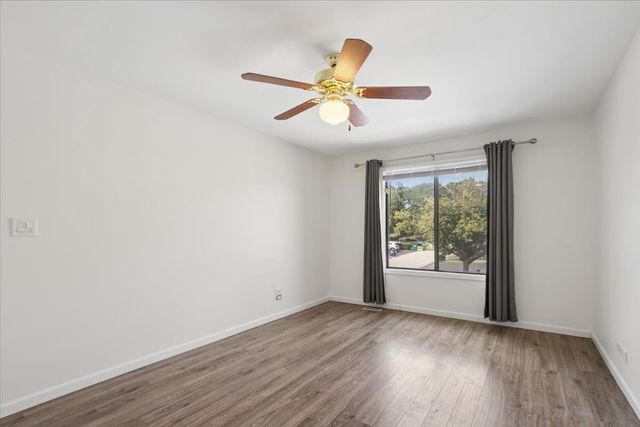 415 Tyler Court 415, Vernon Hills, IL 60061