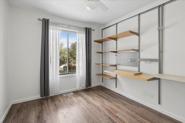 415 Tyler Court 415, Vernon Hills, IL 60061