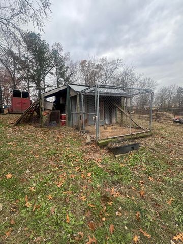 3179 Goff Ridge Road, Pineville, MO 64856