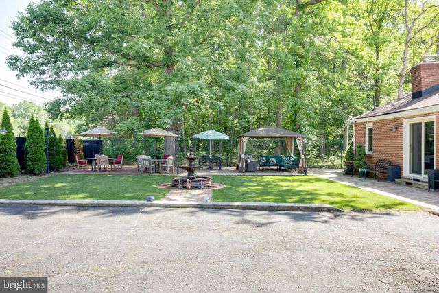 11701 BRADDOCK RD, Fairfax, VA 22030