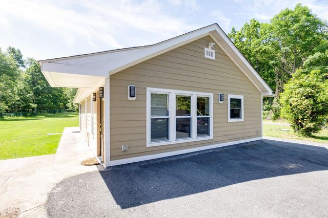 11701 BRADDOCK RD, Fairfax, VA 22030