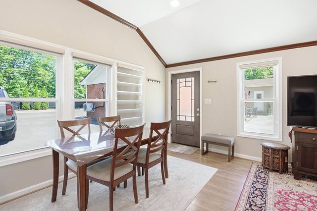 11701 BRADDOCK RD, Fairfax, VA 22030