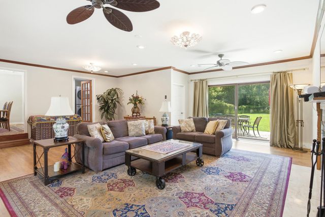 11701 BRADDOCK RD, Fairfax, VA 22030