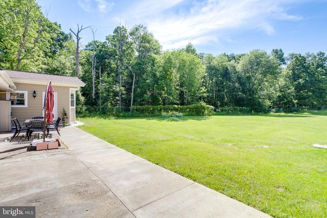 11701 BRADDOCK RD, Fairfax, VA 22030