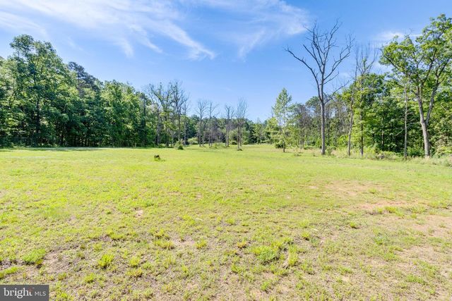 11701 BRADDOCK RD, Fairfax, VA 22030