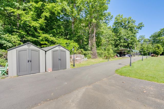 11701 BRADDOCK RD, Fairfax, VA 22030