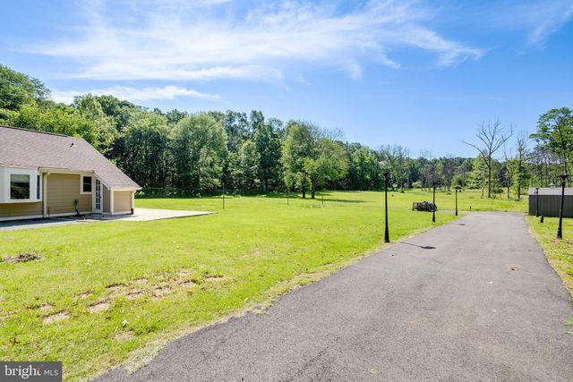 11701 BRADDOCK RD, Fairfax, VA 22030