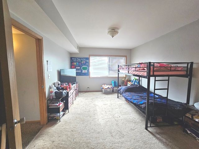 3000 BAYSIDE Drive 311, Palatine, IL 60074