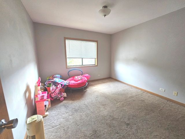 3000 BAYSIDE Drive 311, Palatine, IL 60074