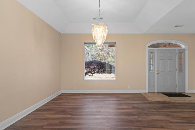 128 Waterview Dr, Hot Springs National Park, AR 71913