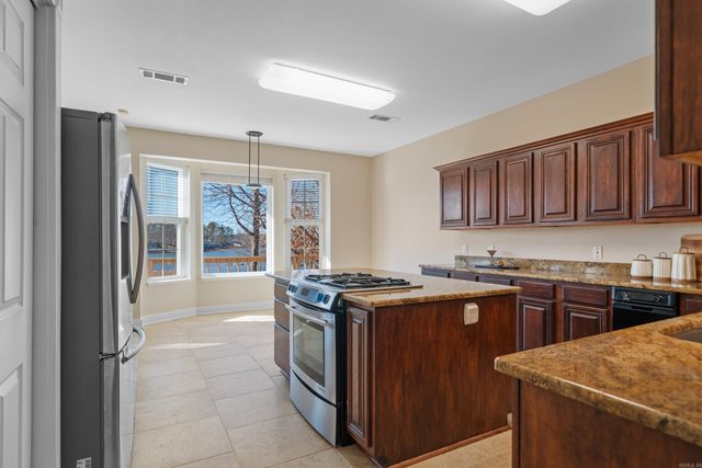 128 Waterview Dr, Hot Springs National Park, AR 71913