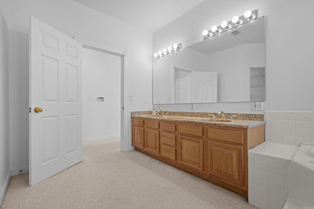 128 Waterview Dr, Hot Springs National Park, AR 71913