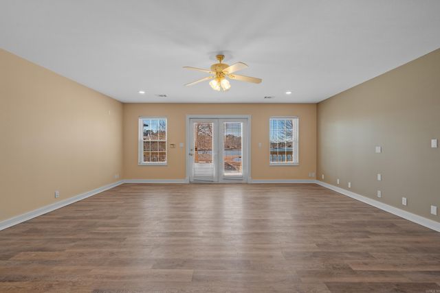 128 Waterview Dr, Hot Springs National Park, AR 71913