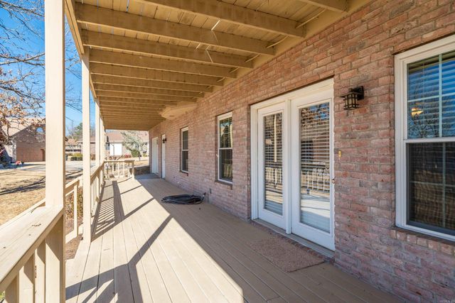 128 Waterview Dr, Hot Springs National Park, AR 71913