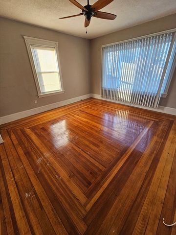 53 Chaplin St. 1, Pawtucket, RI 02861