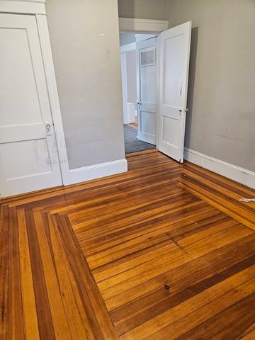 53 Chaplin St. 1, Pawtucket, RI 02861