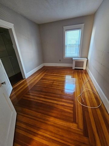 53 Chaplin St. 1, Pawtucket, RI 02861