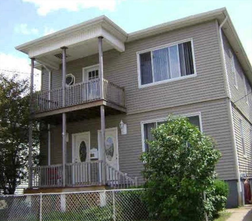 53 Chaplin St. 1, Pawtucket, RI 02861