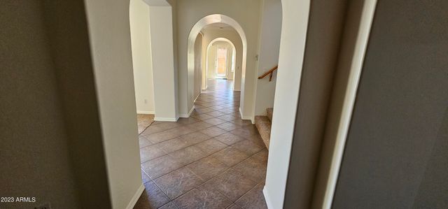 3989 E HUMMINGBIRD Lane, Phoenix, AZ 85050