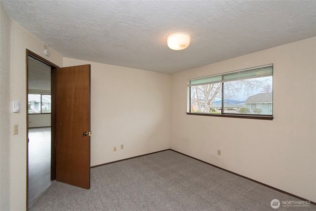 830 N Canterbury Court, Sequim, WA 98382