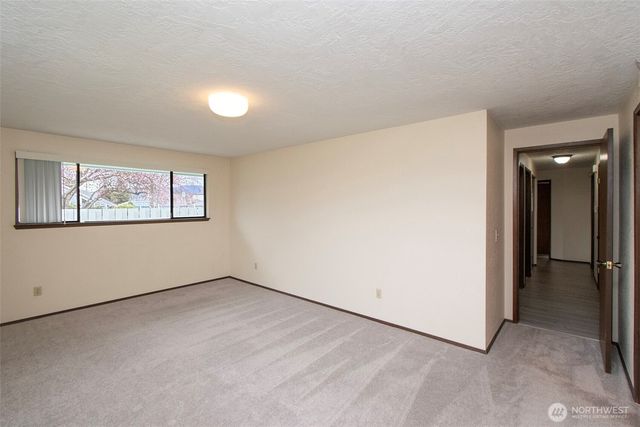 830 N Canterbury Court, Sequim, WA 98382